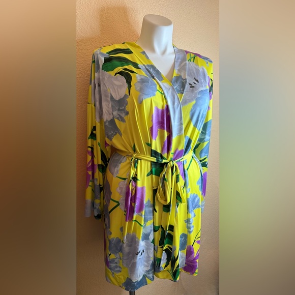 Floral Kimono Robe - Picture 6 of 6